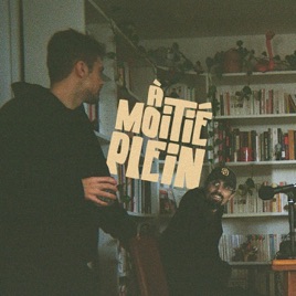 À moitié plein