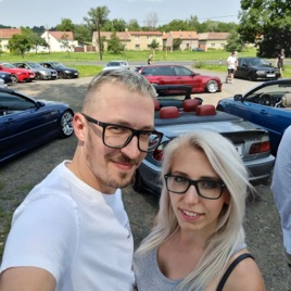 Autíčkář&Blondýna