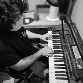 CRISTOPHER LEÓN