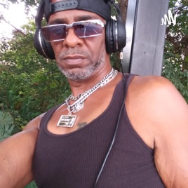 Dmax/DavidWalkerJr
