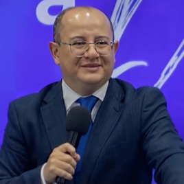 Mike Velásquez