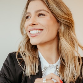 Raiane Tomkiel - Feminino Consciente Meditações